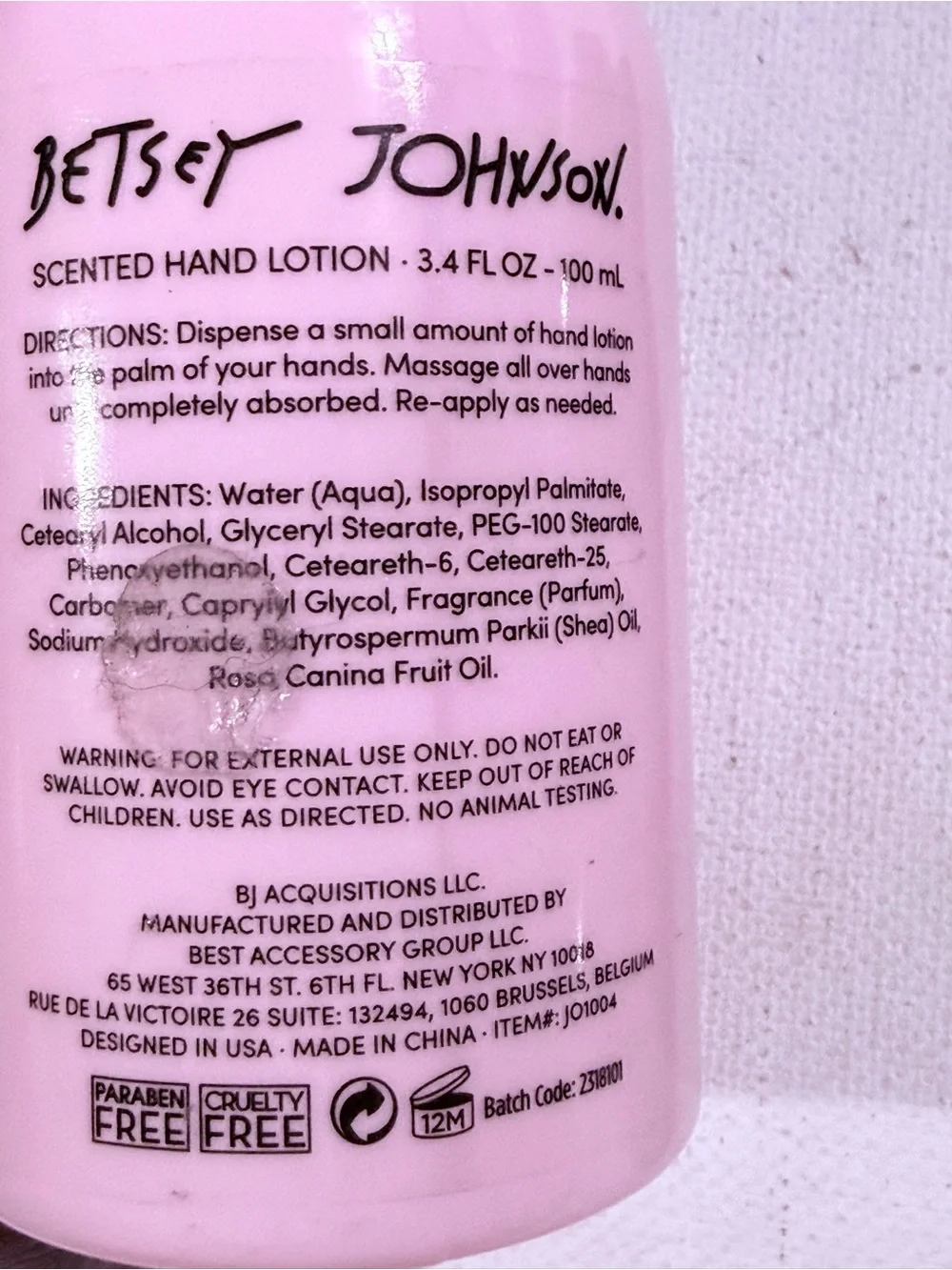 Betsey Johnson Vivid Roses Scented Hand Lotion & Bubble Bath- Black & Pink